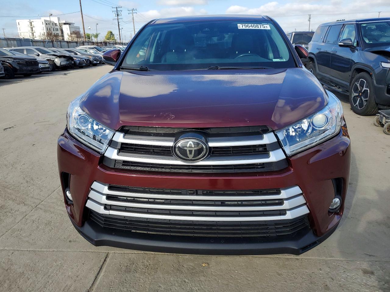 2018 TOYOTA HIGHLANDER