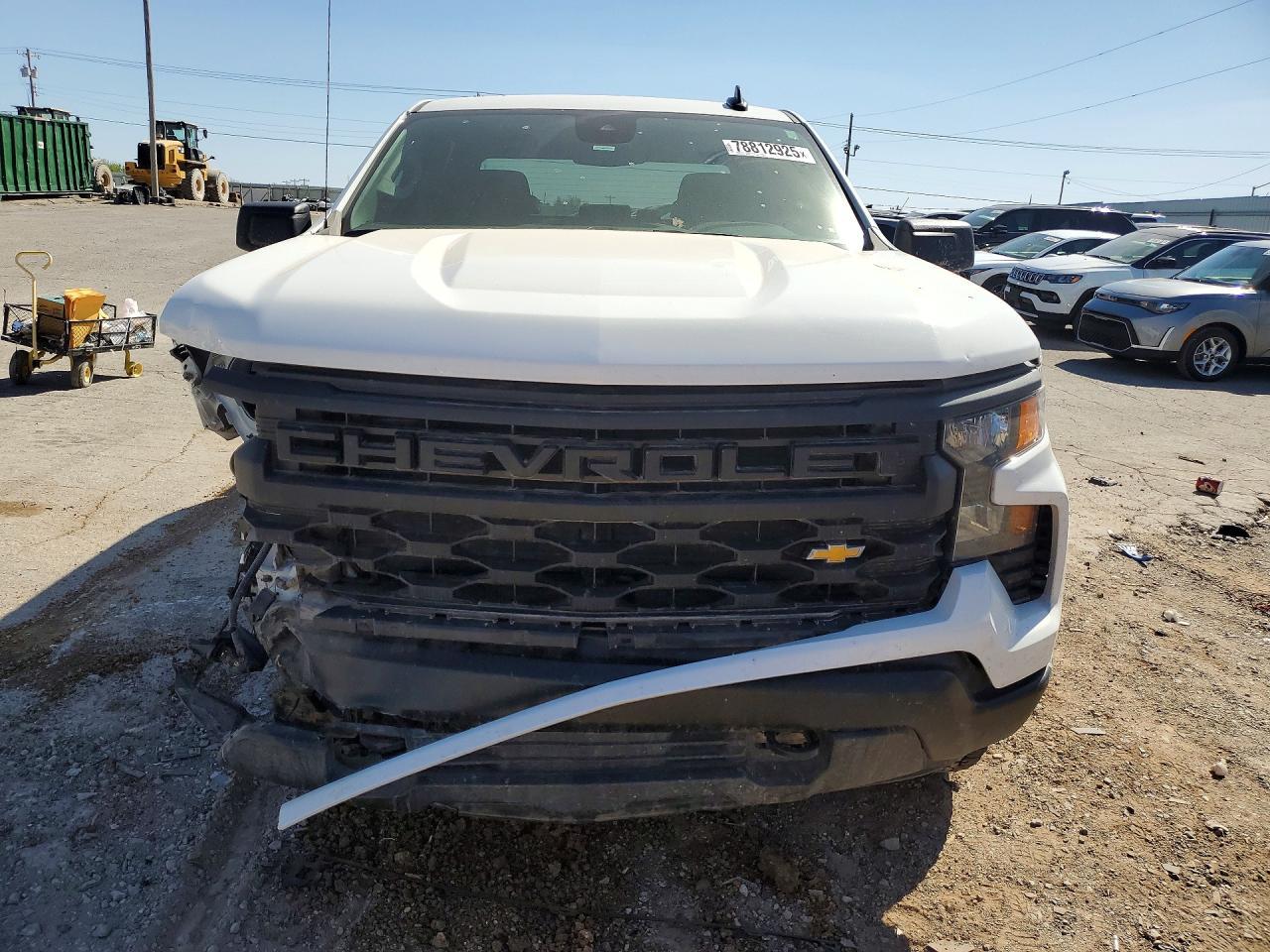 2025 CHEVROLET Silverado