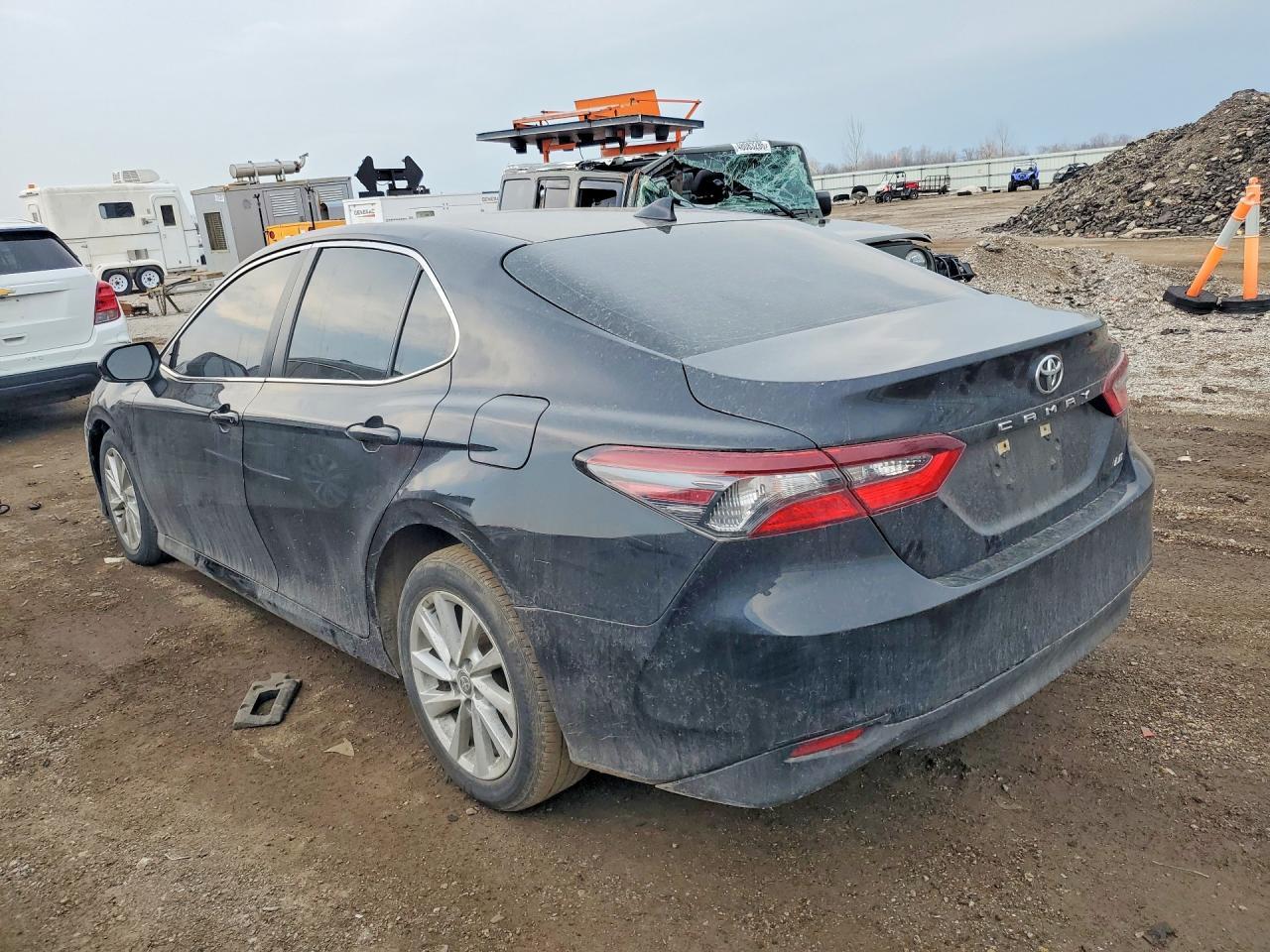 2022 TOYOTA CAMRY