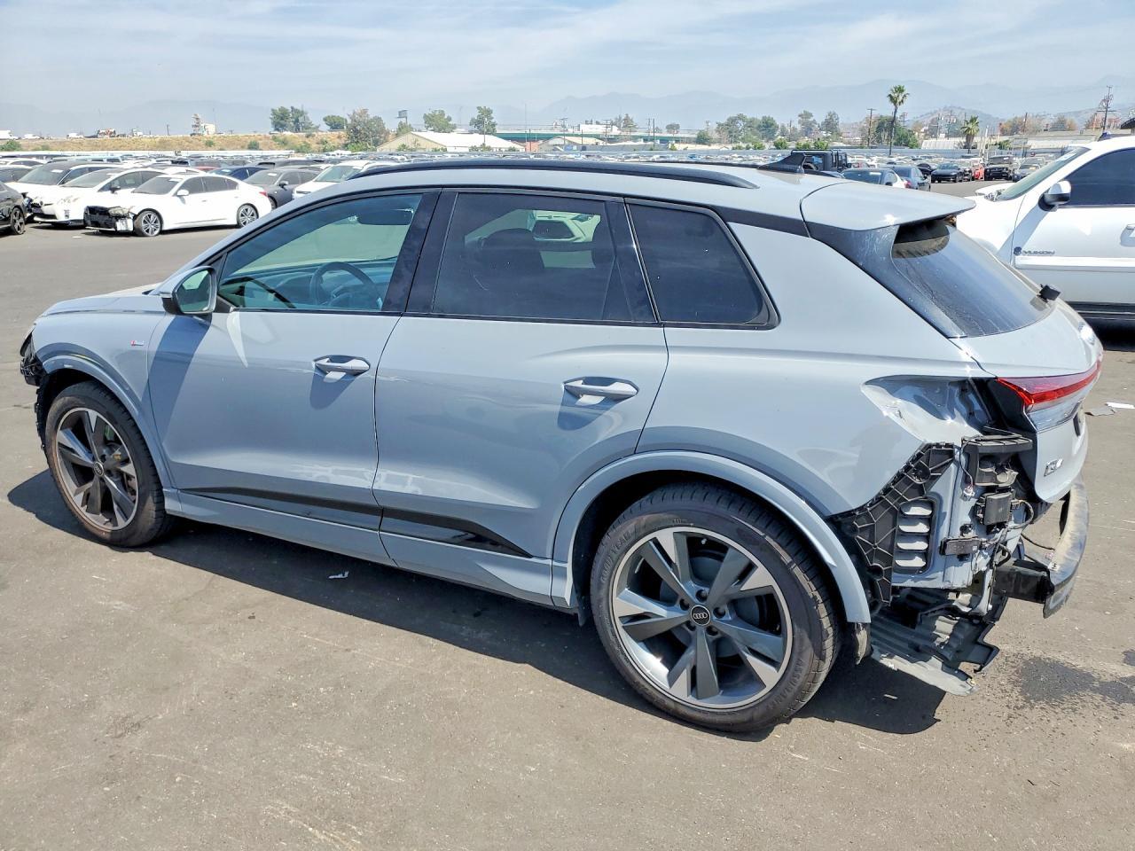 2024 AUDI Q4 e-tron
