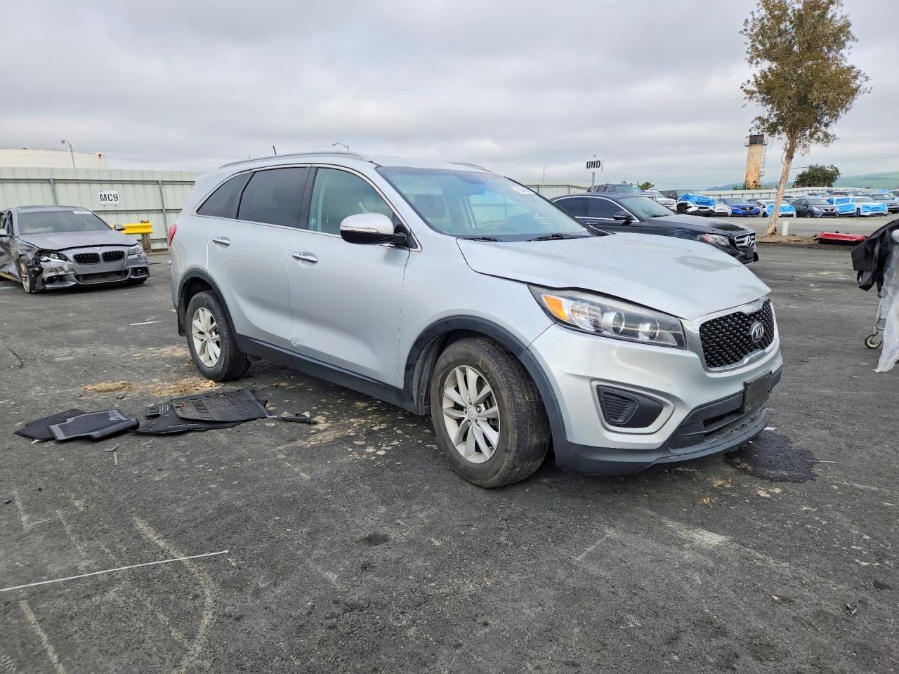 2017 KIA SORENTO