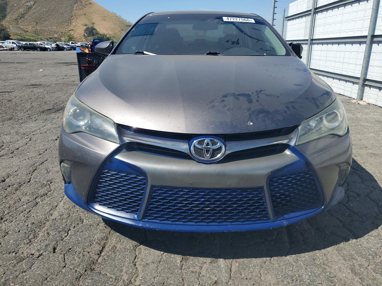 2016 TOYOTA CAMRY