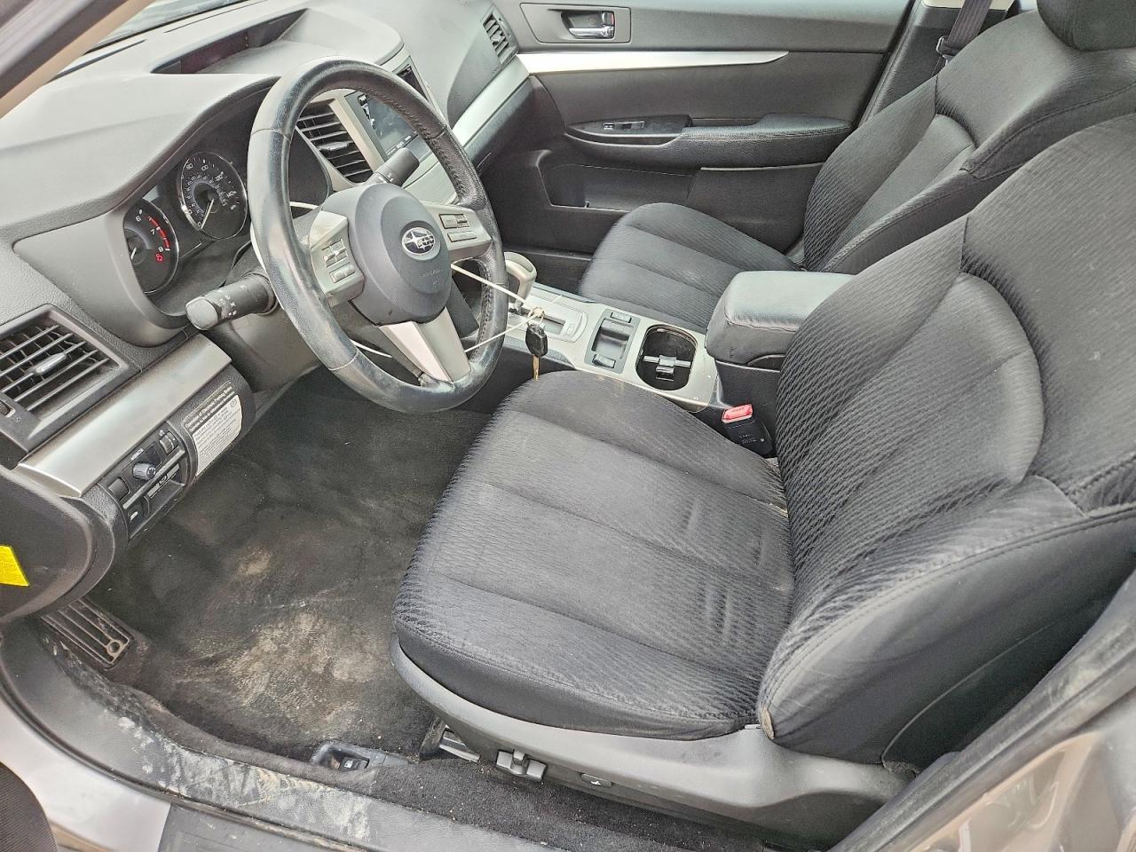 2010 SUBARU Legacy