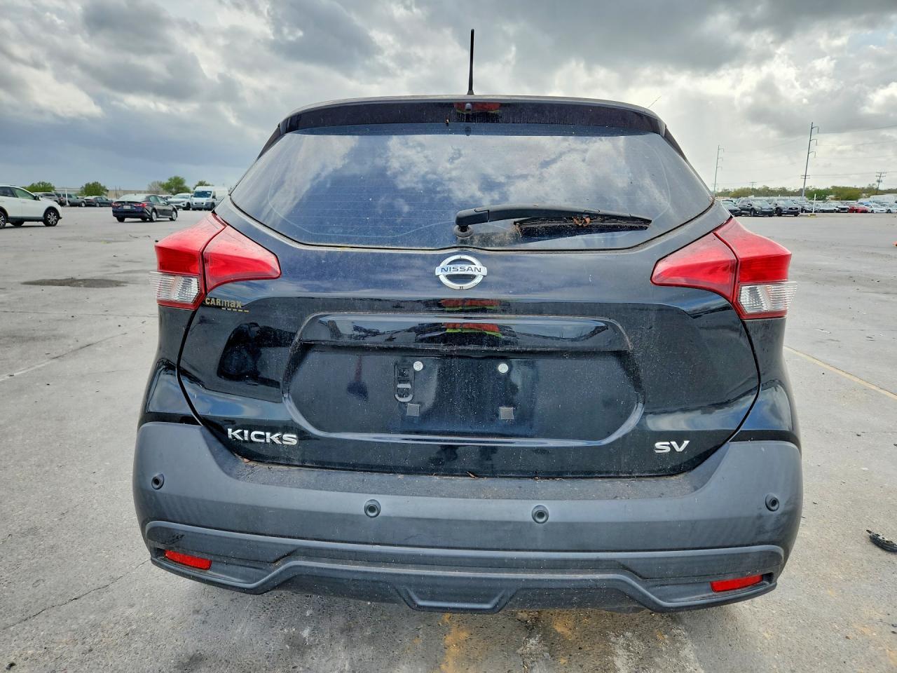 2020 NISSAN KICKS