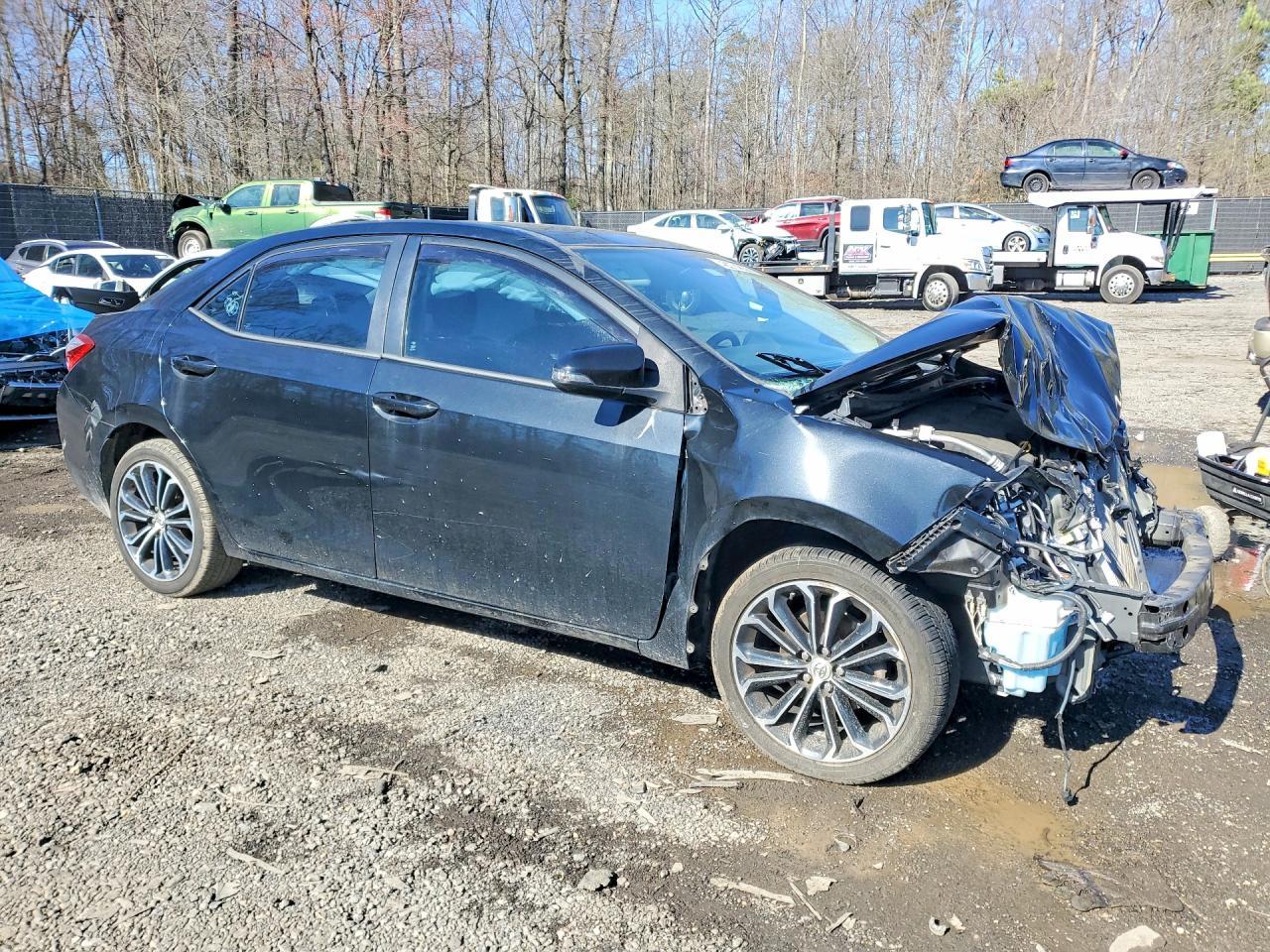 2015 TOYOTA COROLLA