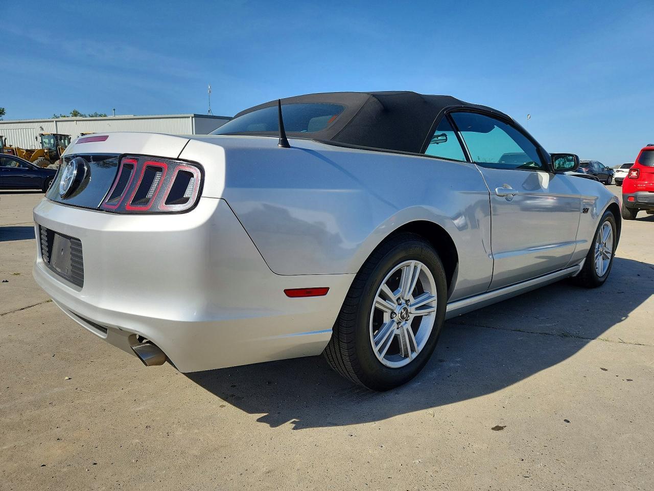 2013 FORD MUSTANG