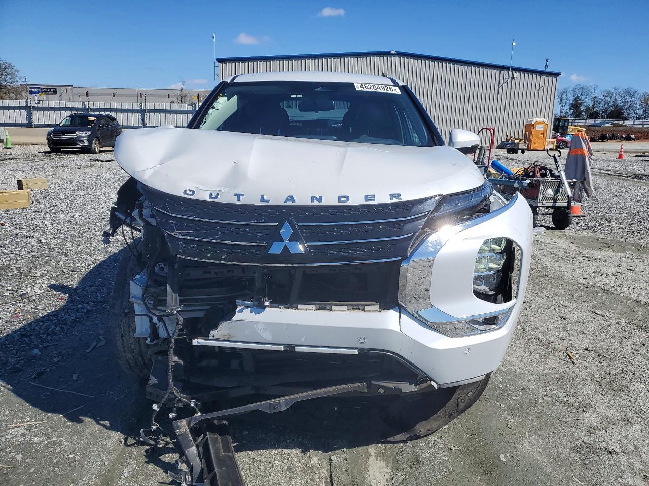2023 MITSUBISHI outlander