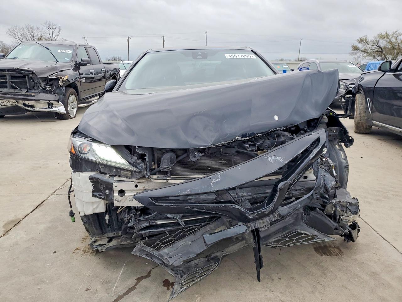 2024 TOYOTA CAMRY