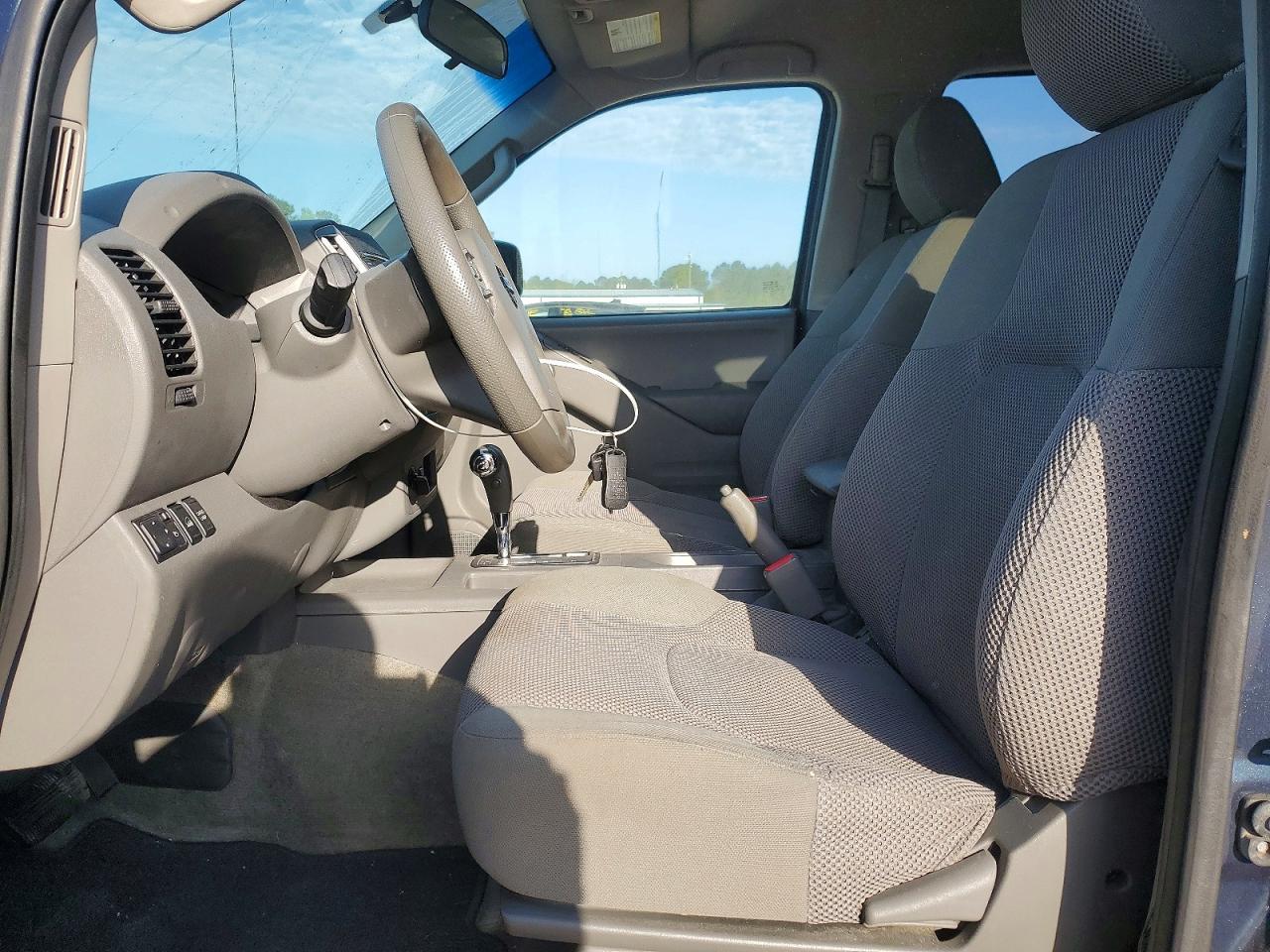 2016 NISSAN Frontier