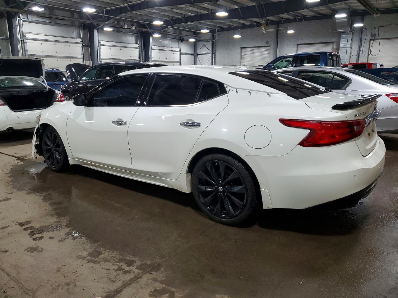 2017 NISSAN Maxima