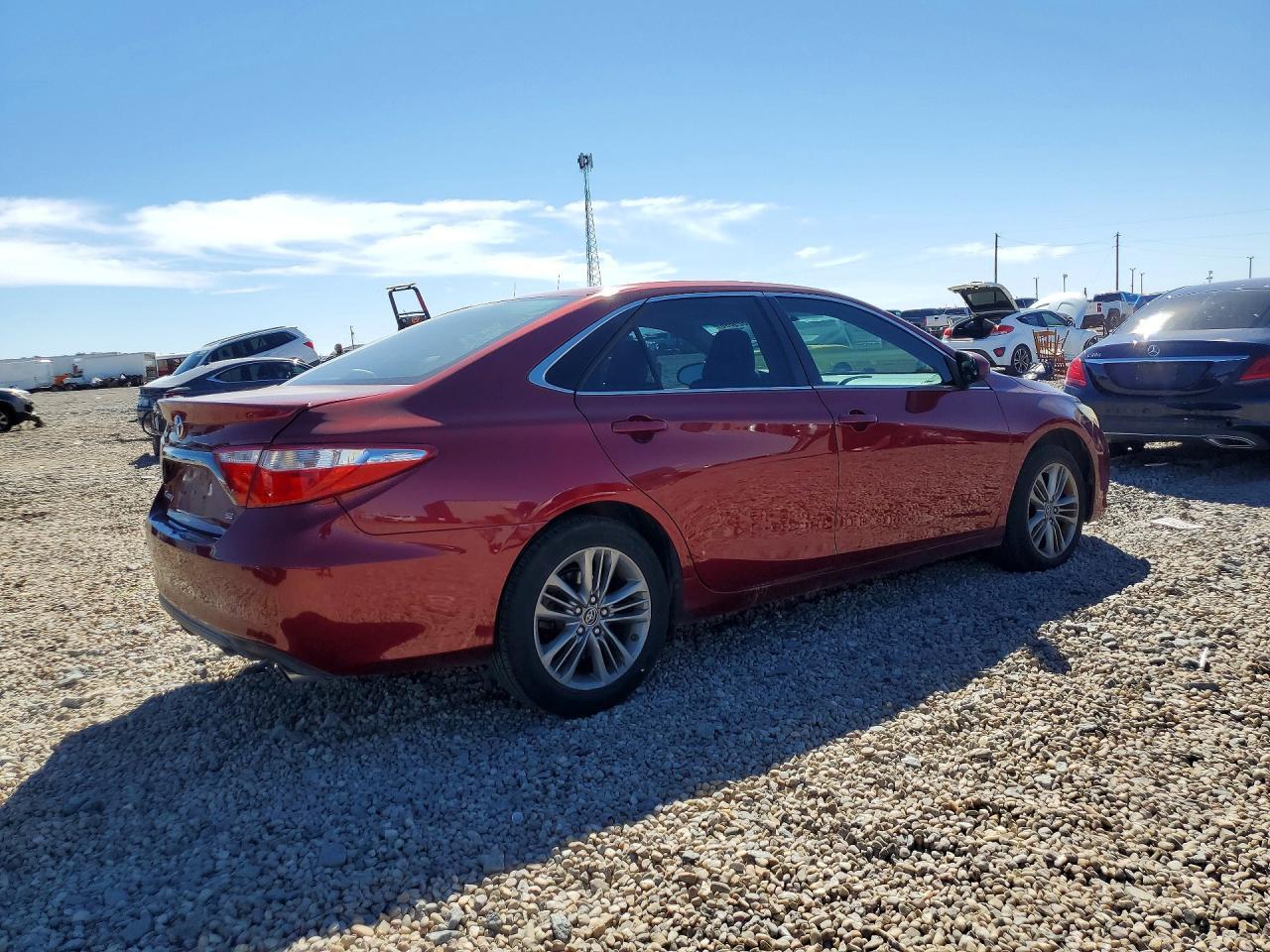 2016 TOYOTA CAMRY