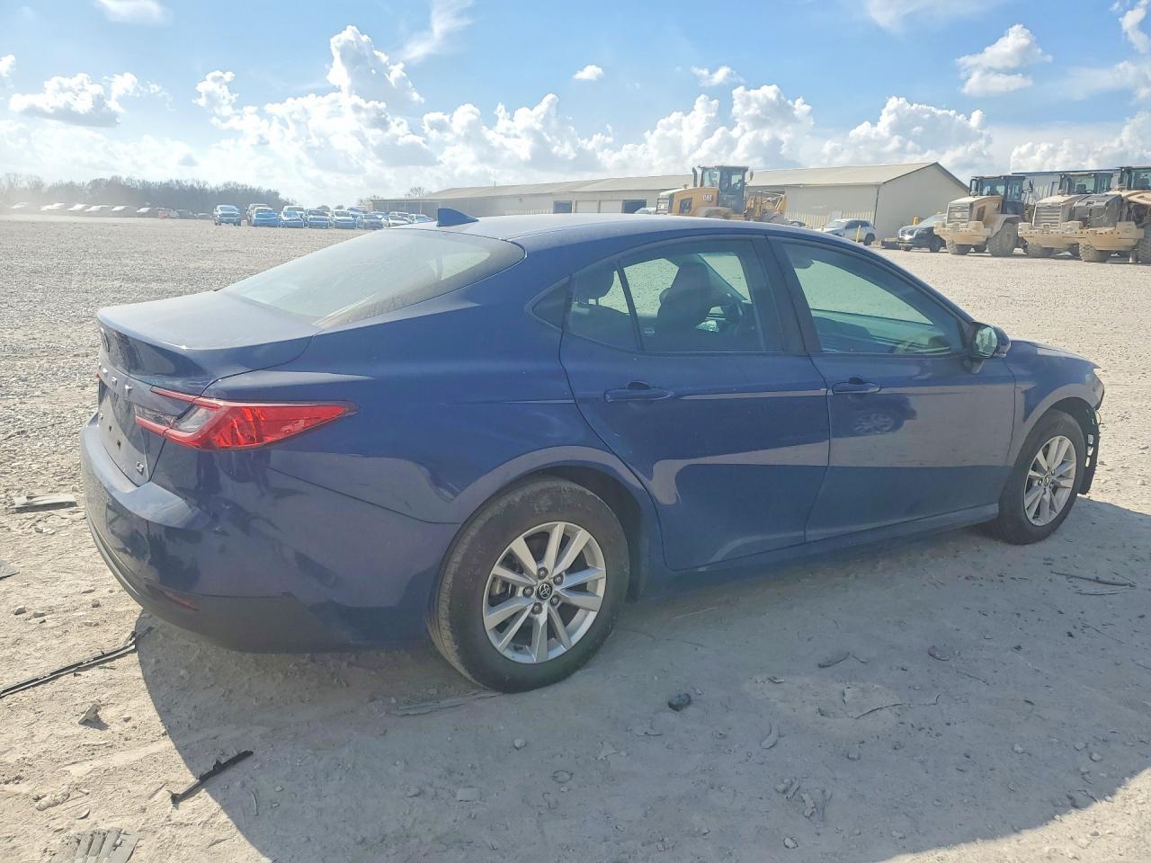 2025 TOYOTA CAMRY