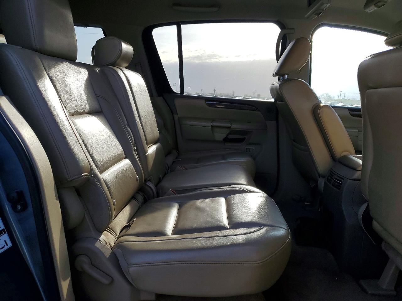 2012 NISSAN Armada