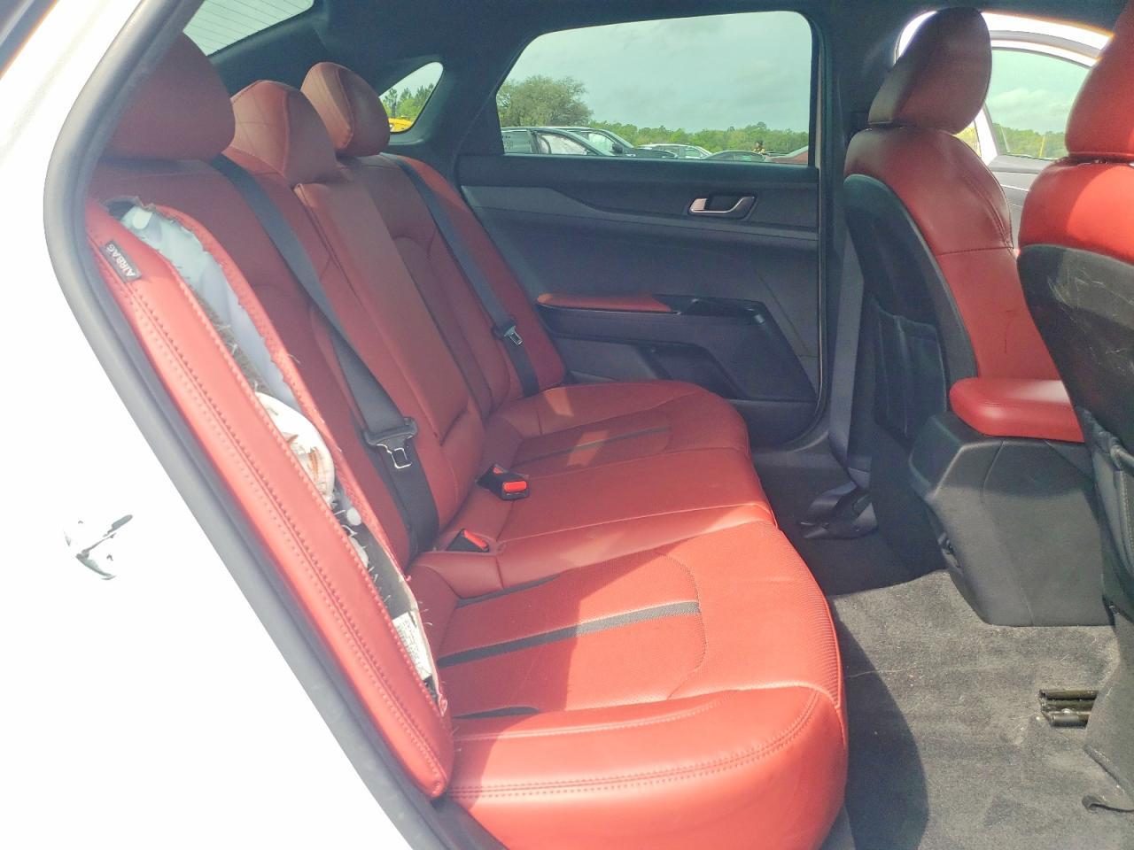 2023 KIA K5