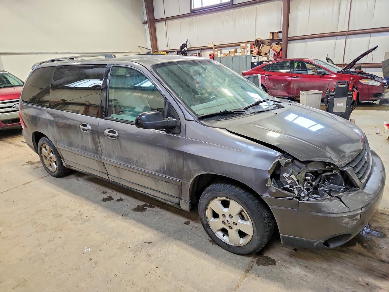 2004 FORD Freestar