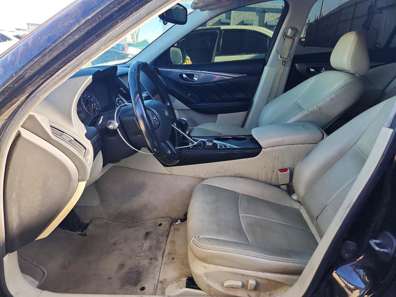 2015 INFINITI Q50
