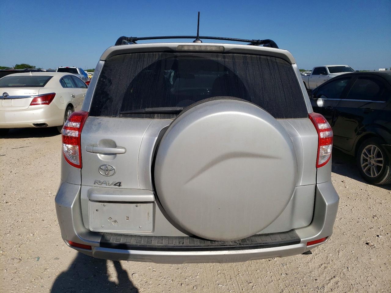 2011 TOYOTA RAV4