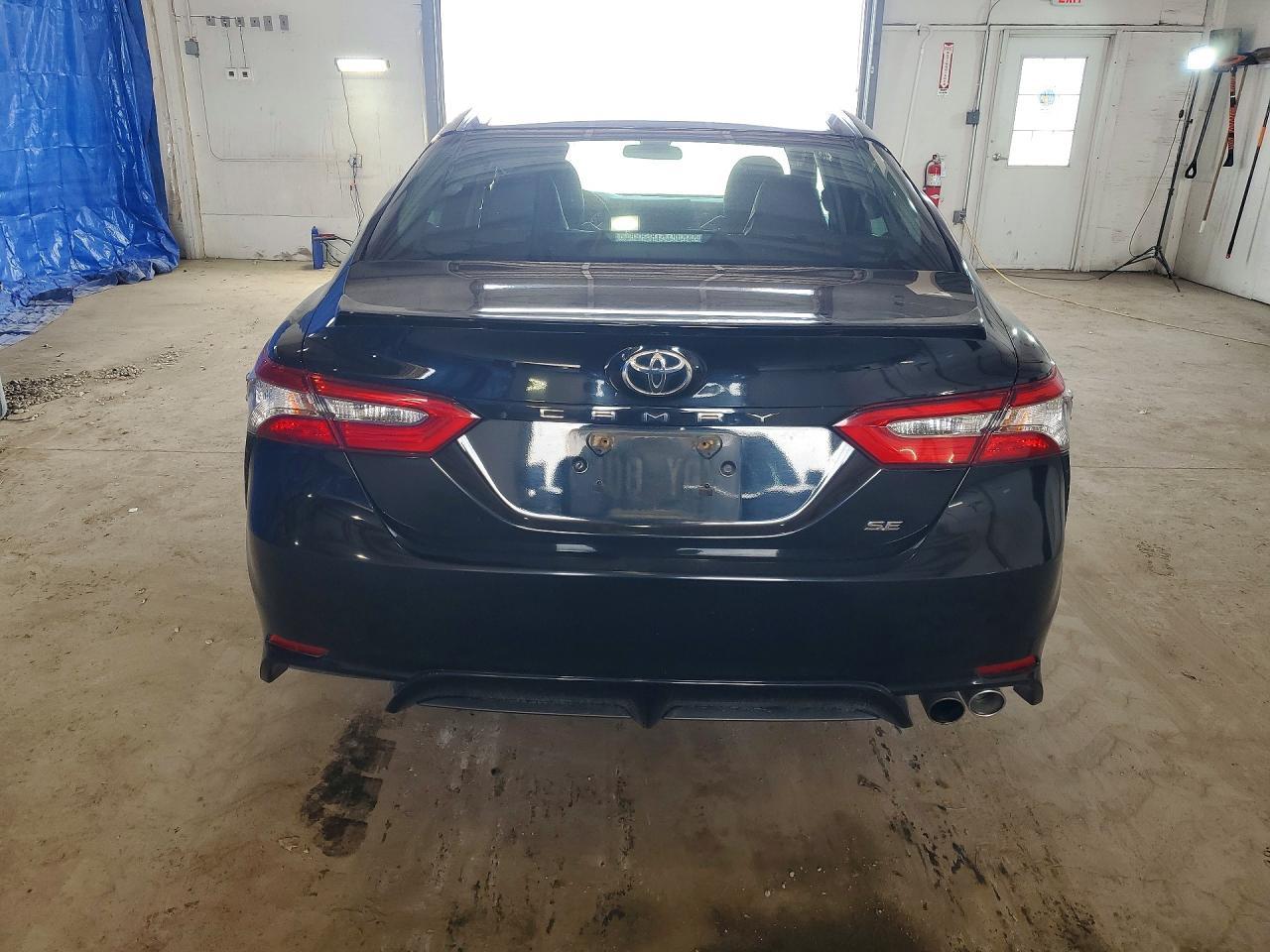 2018 TOYOTA CAMRY