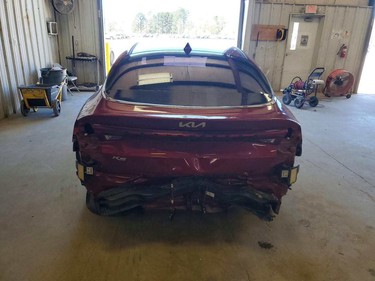 2022 KIA K5