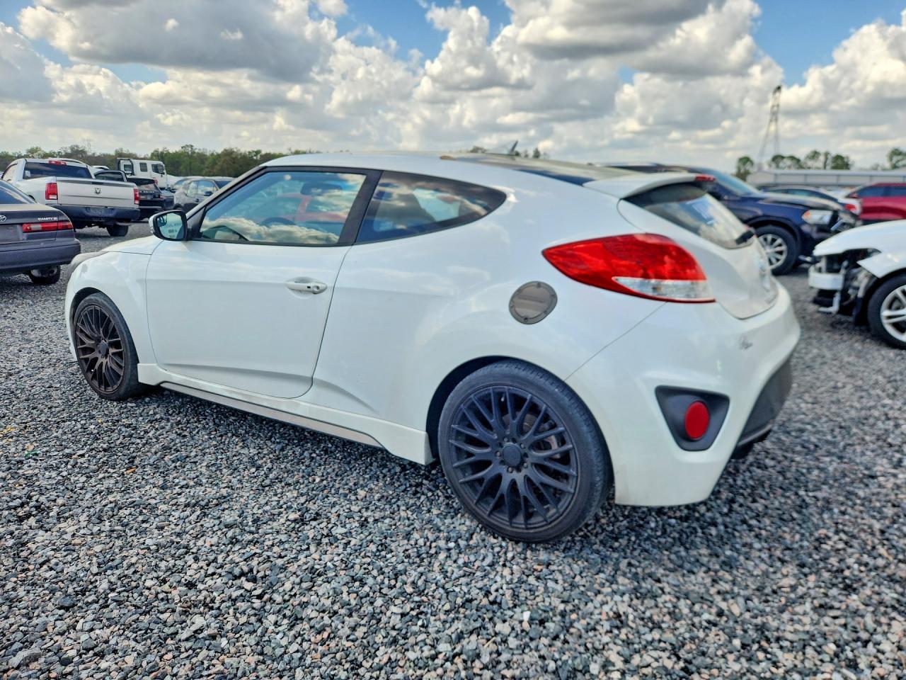 2016 HYUNDAI VELOSTER