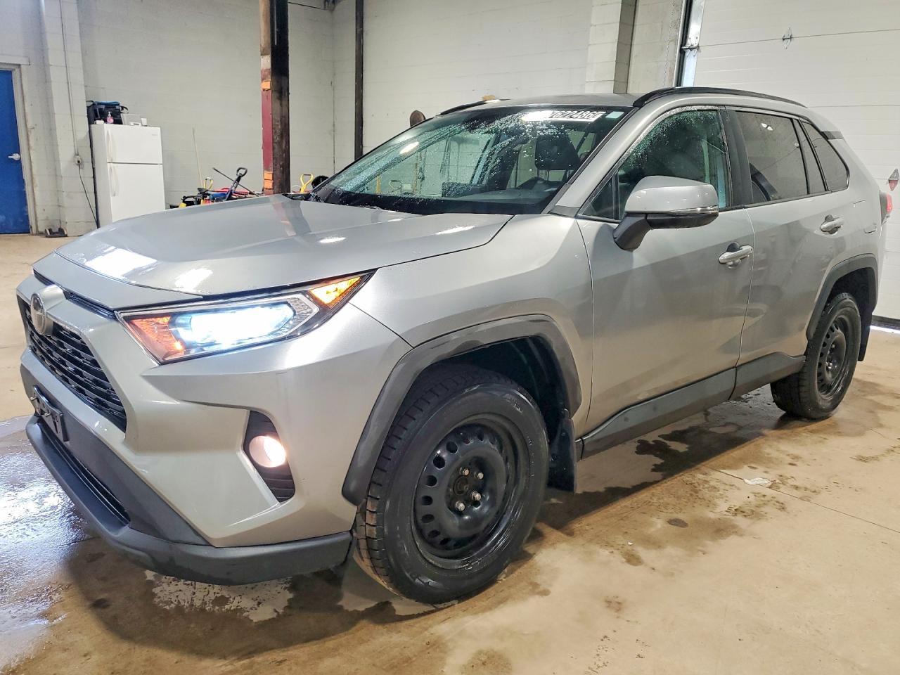 2019 TOYOTA RAV4
