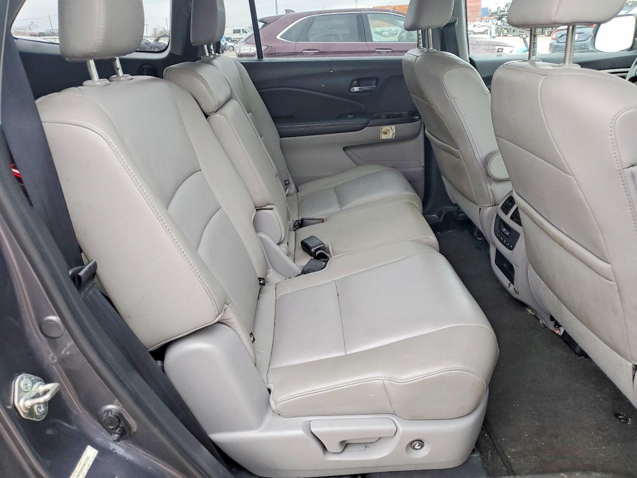 2016 HONDA PILOT