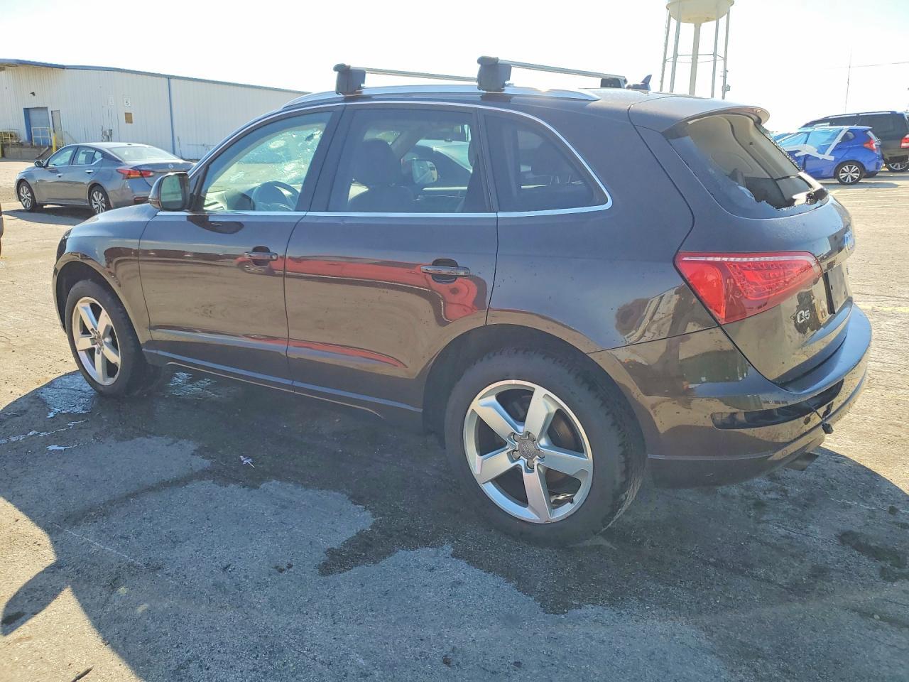 2011 AUDI Q5