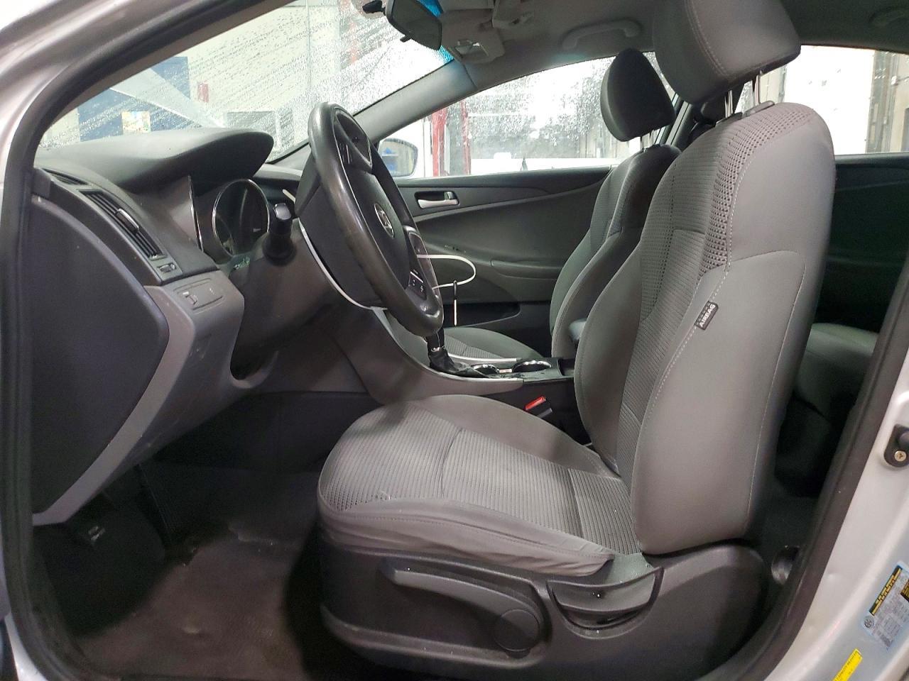 2011 HYUNDAI SONATA