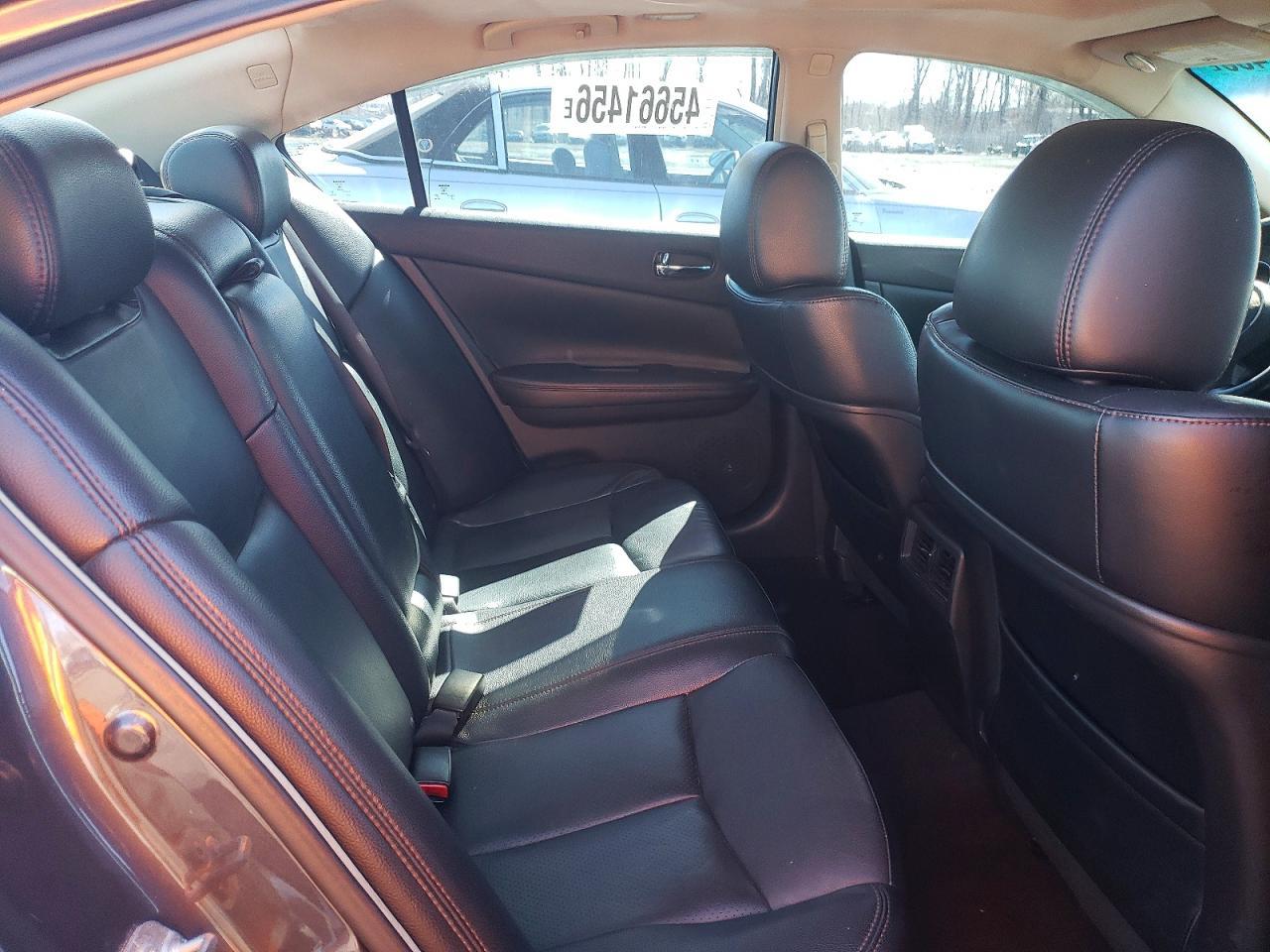 2013 NISSAN Maxima