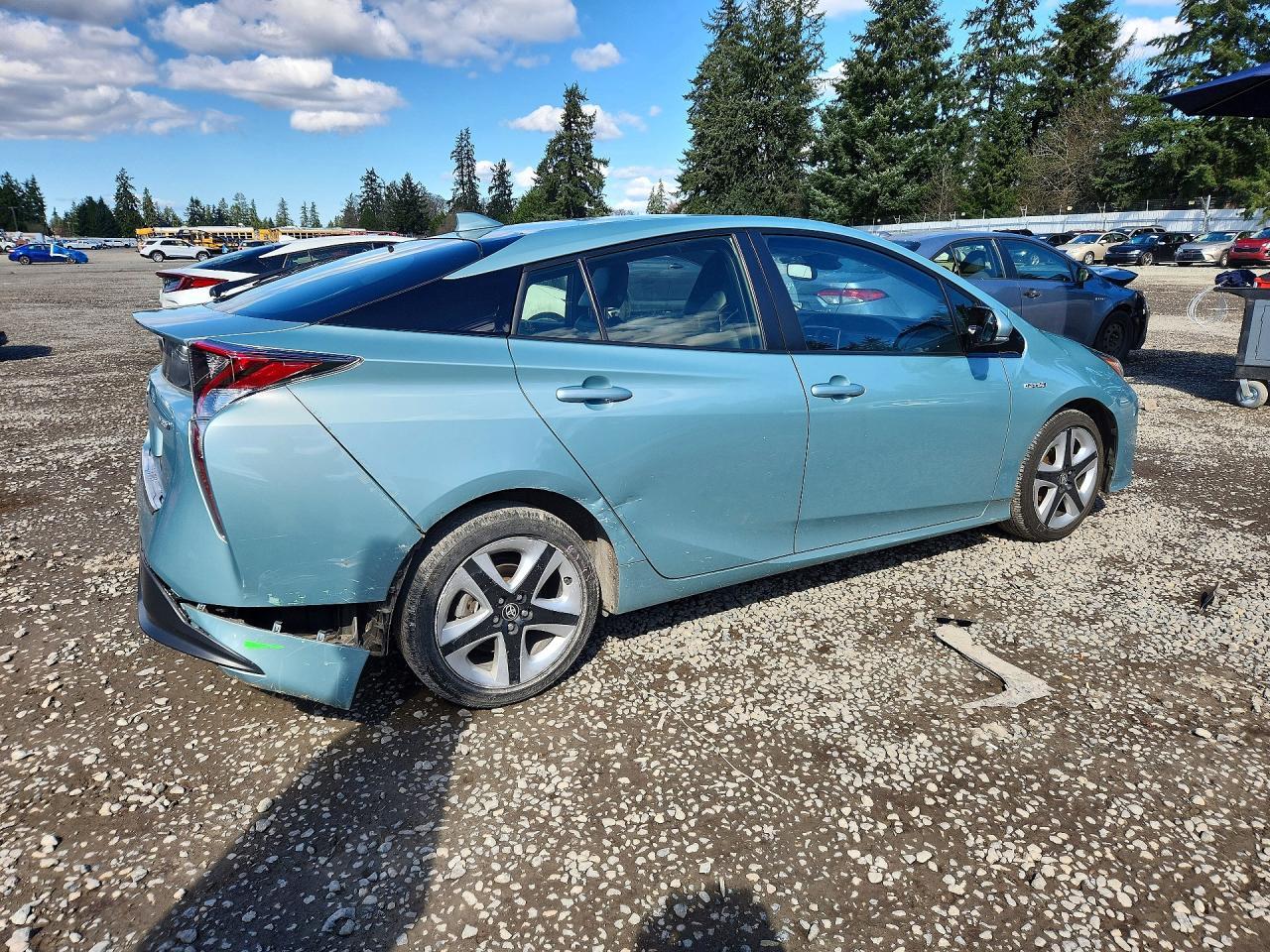 2017 TOYOTA PRIUS