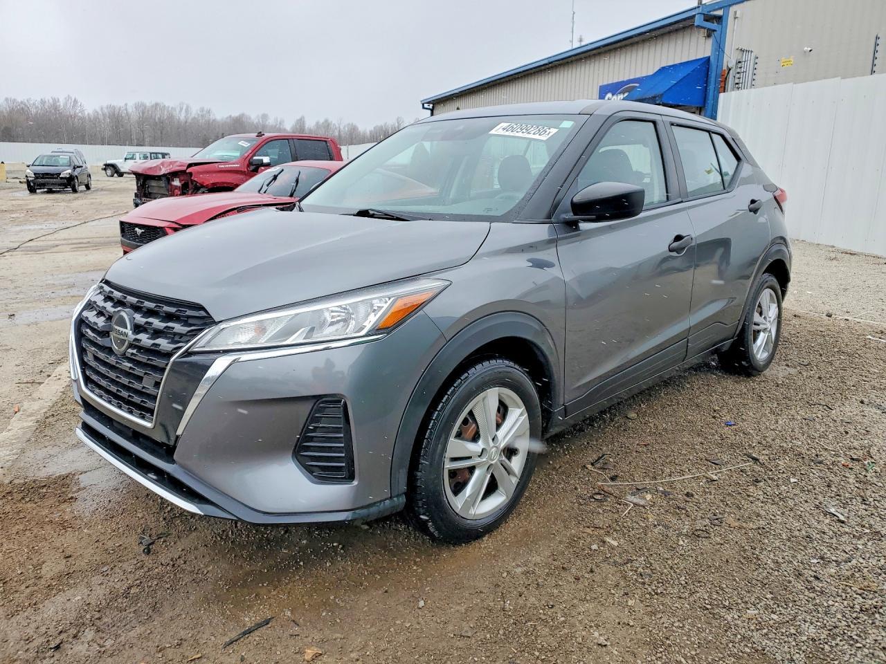 2021 NISSAN KICKS