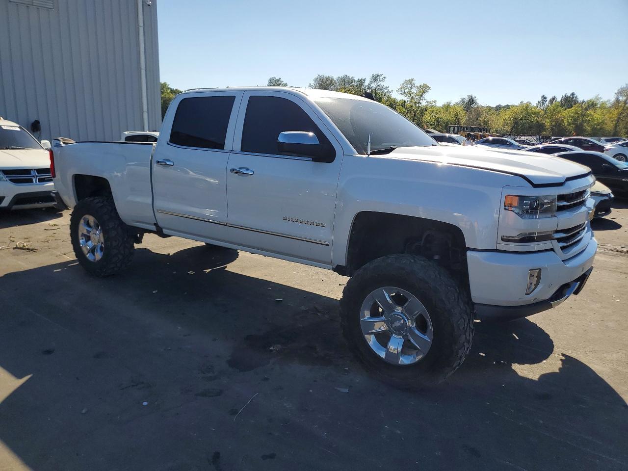 2017 CHEVROLET Silverado