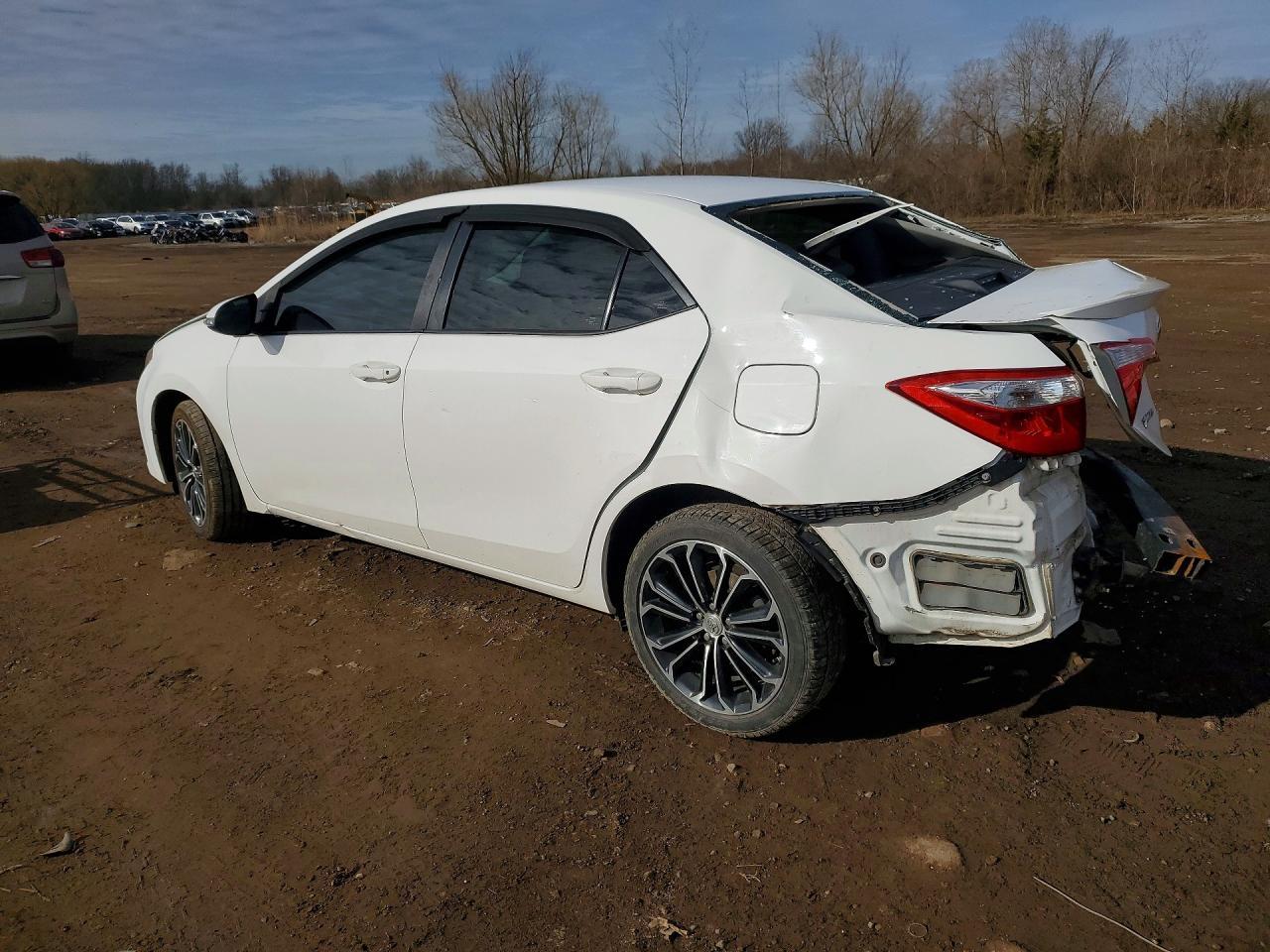 2015 TOYOTA COROLLA