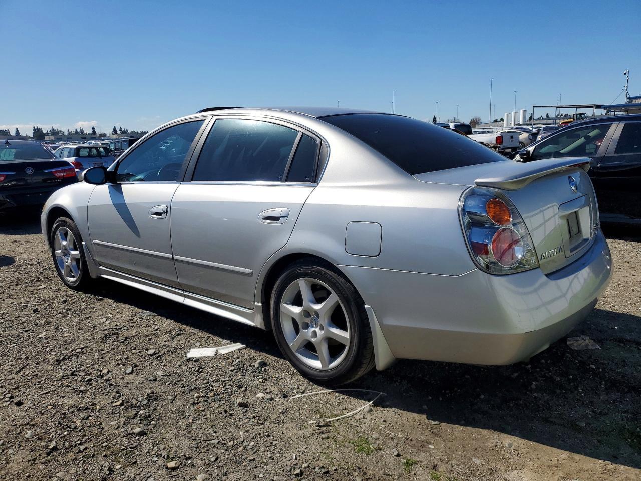 2004 NISSAN ALTIMA