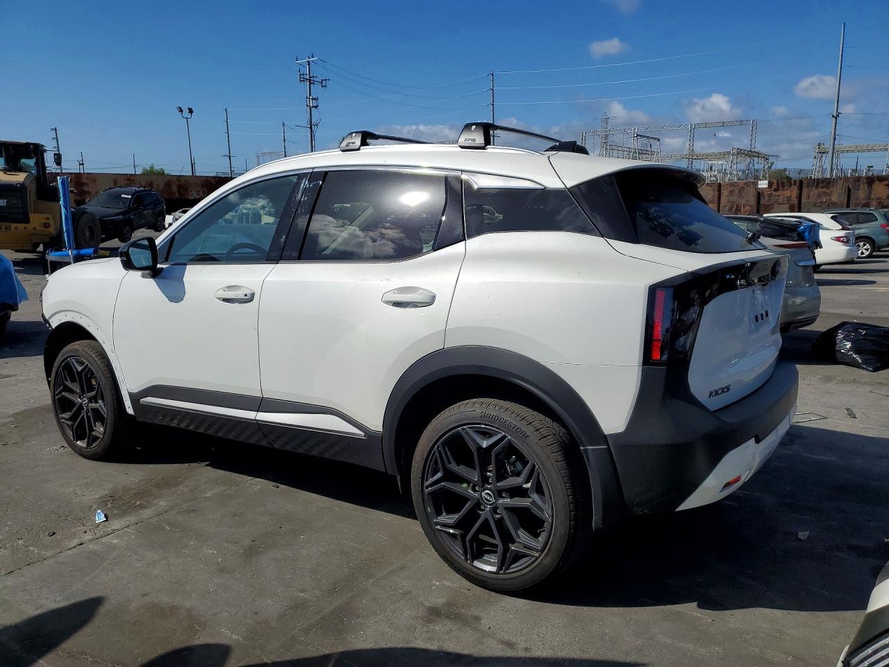 2026 NISSAN KICKS