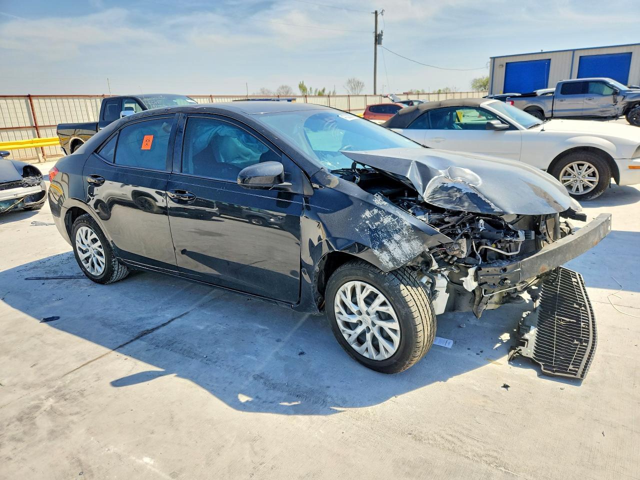 2018 TOYOTA COROLLA