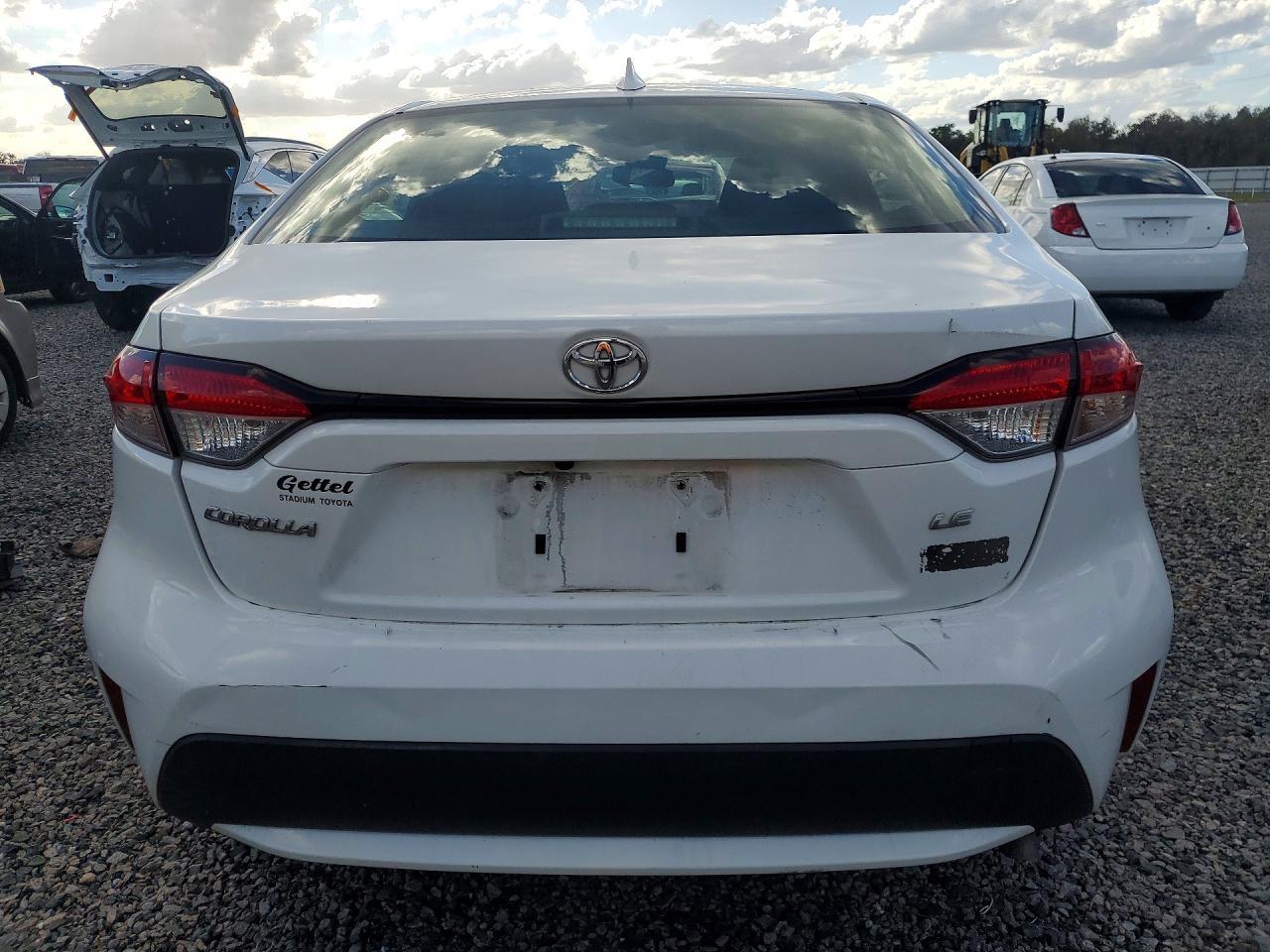 2021 TOYOTA COROLLA