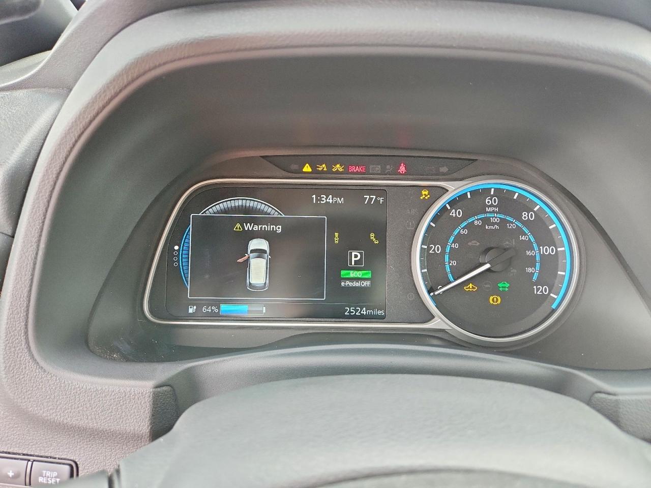 2025 NISSAN LEAF
