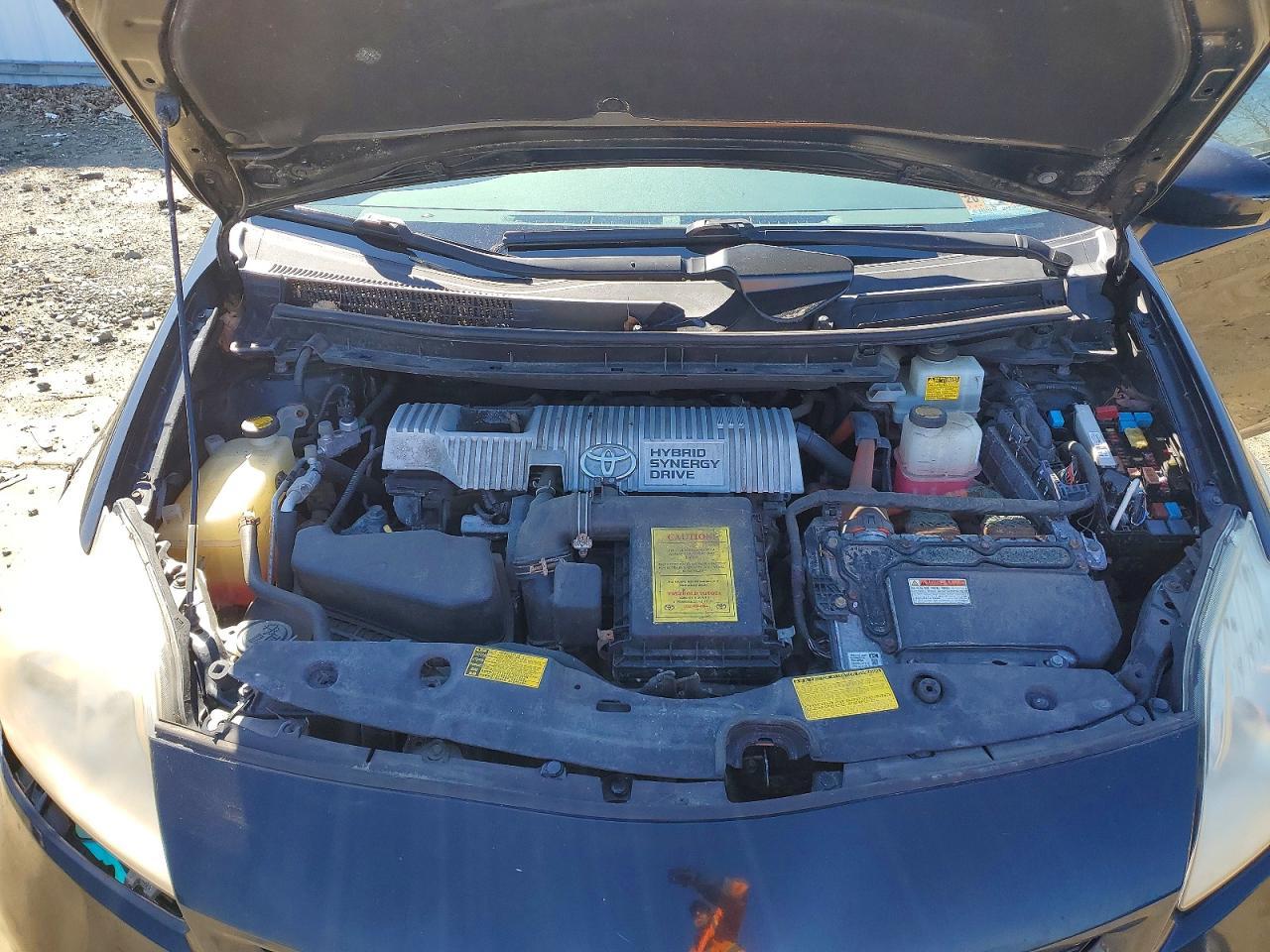 2013 TOYOTA PRIUS
