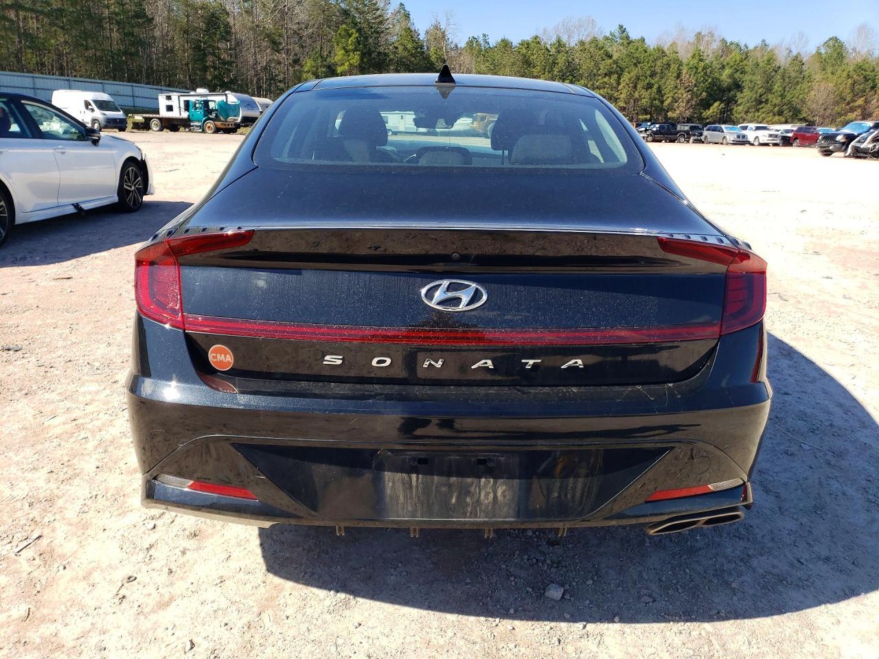 2022 HYUNDAI