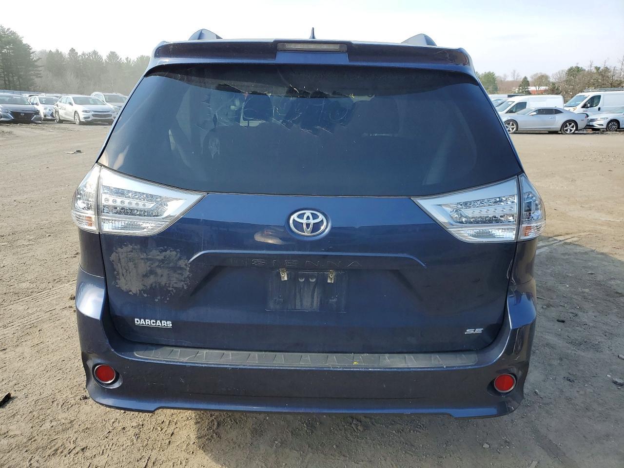 2019 TOYOTA SIENNA