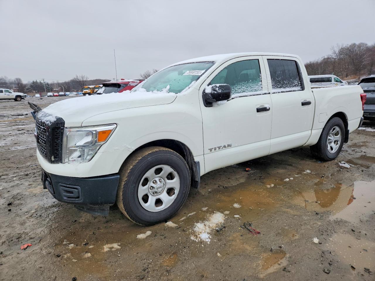 2017 NISSAN Titan