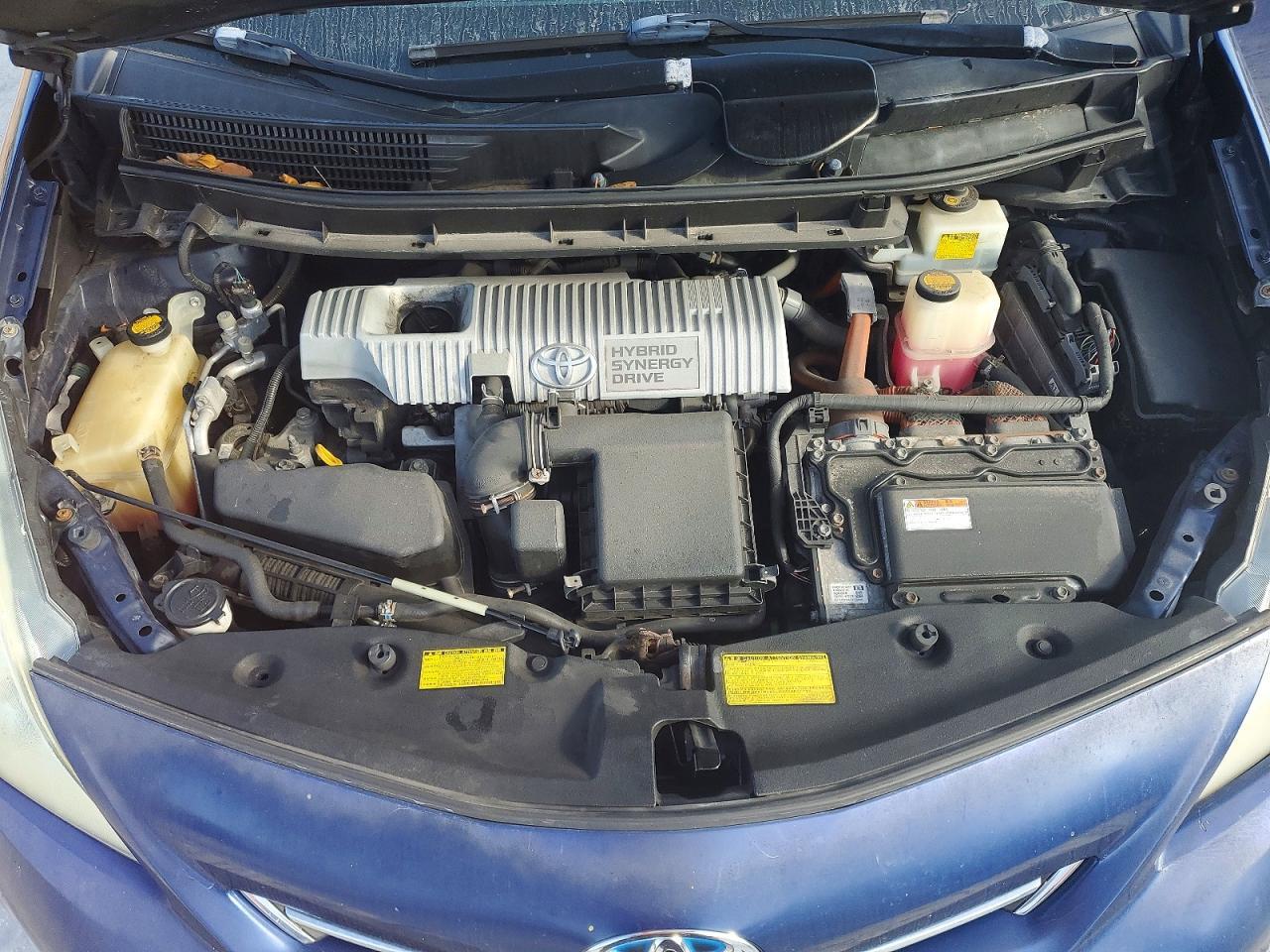 2013 TOYOTA PRIUS V