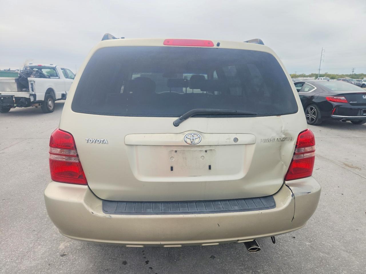2003 TOYOTA HIGHLANDER