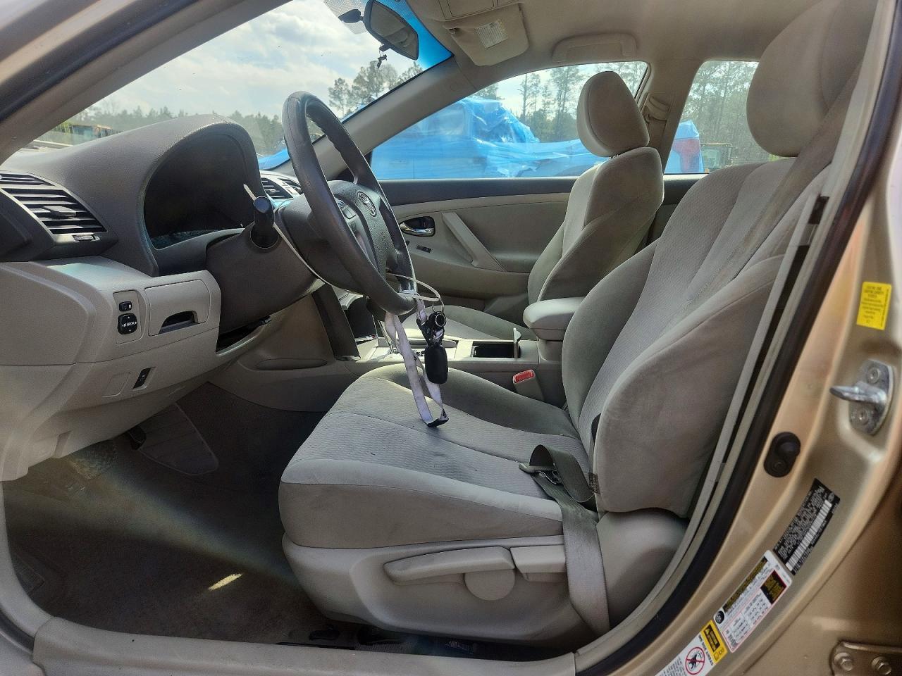 2011 TOYOTA CAMRY
