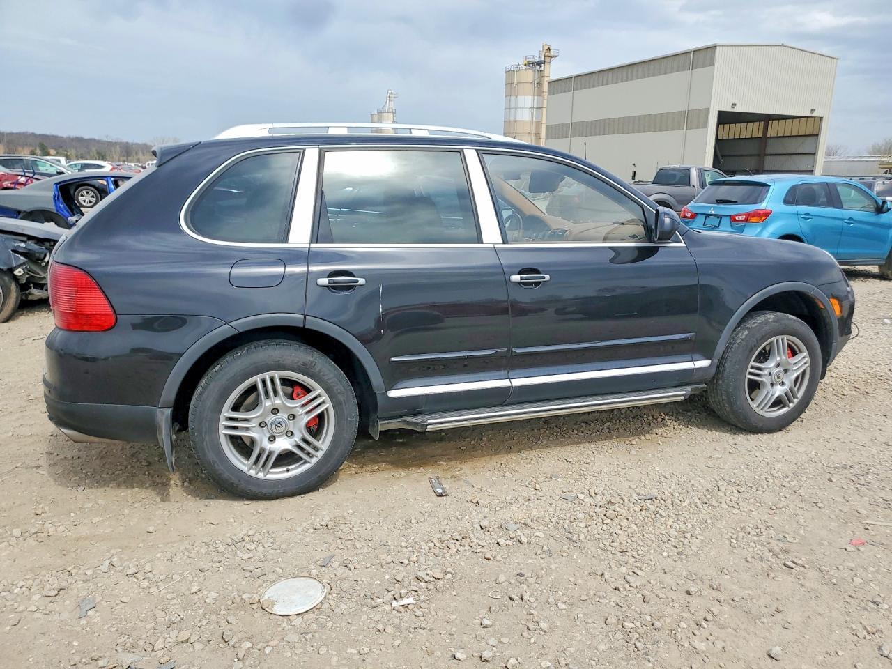 2004 PORSCHE CAYENNE