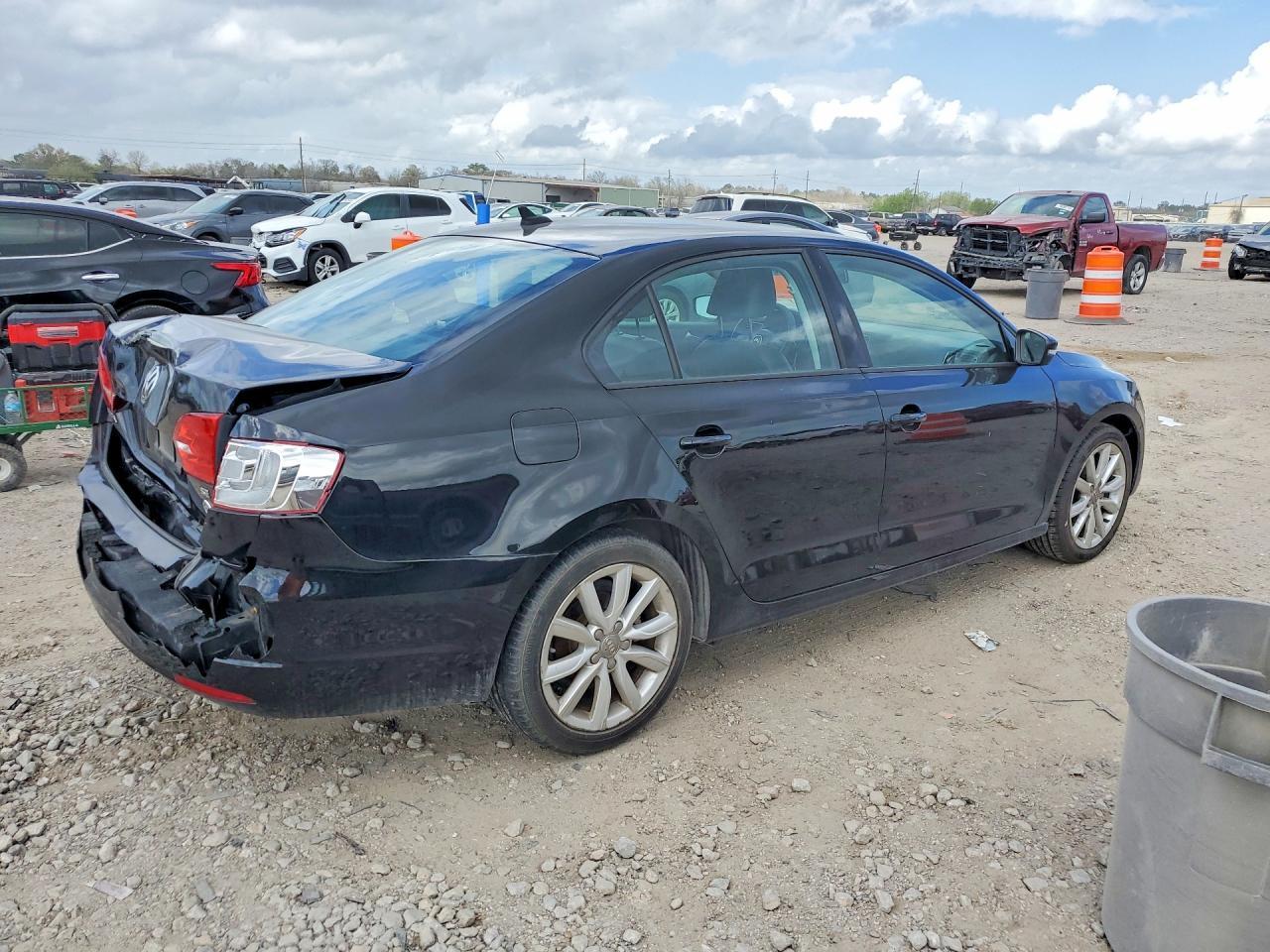 2014 VOLKSWAGEN JETTA