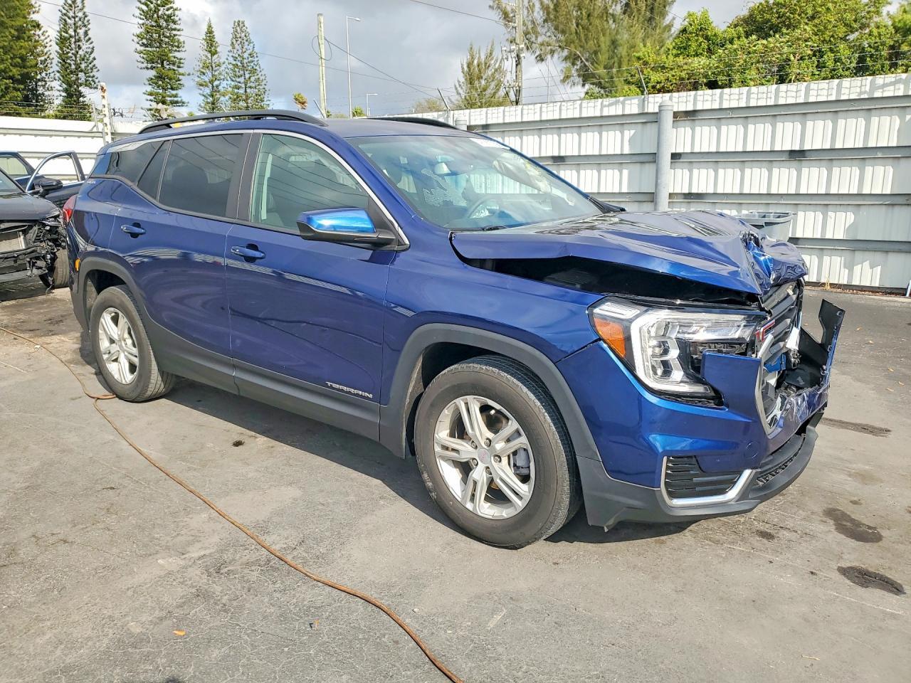 2023 GMC Terrain
