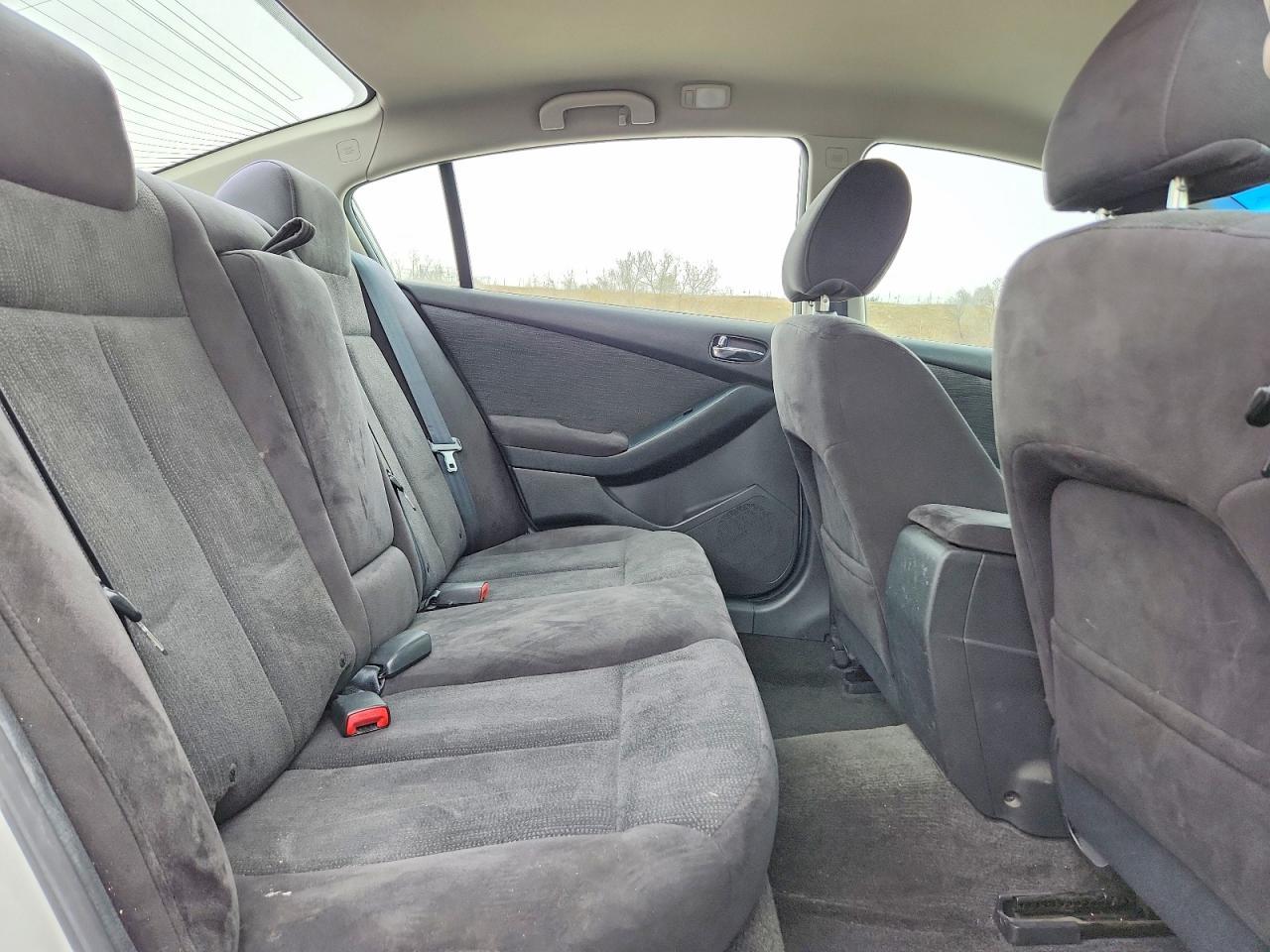 2010 NISSAN ALTIMA