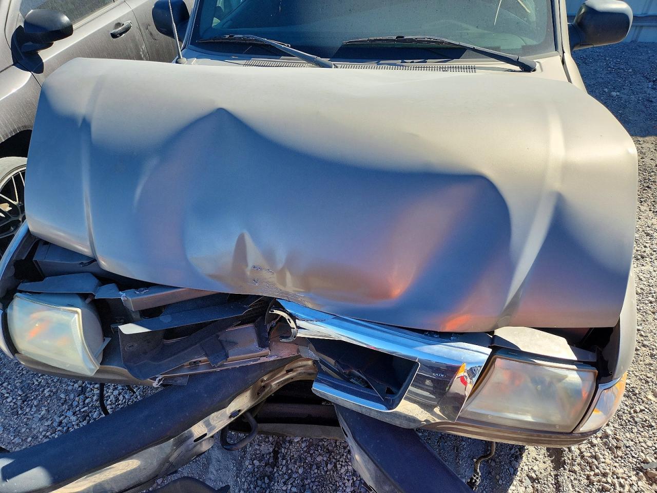 2004 MAZDA B4000